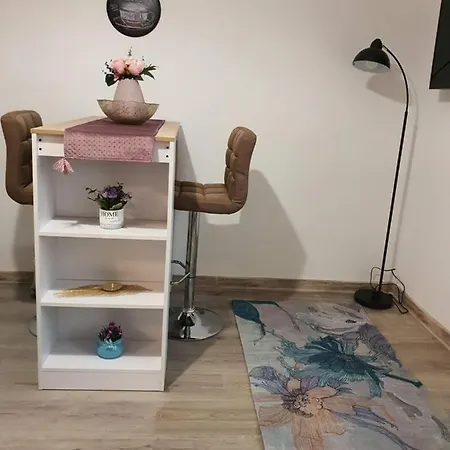 Silence And The Apartment